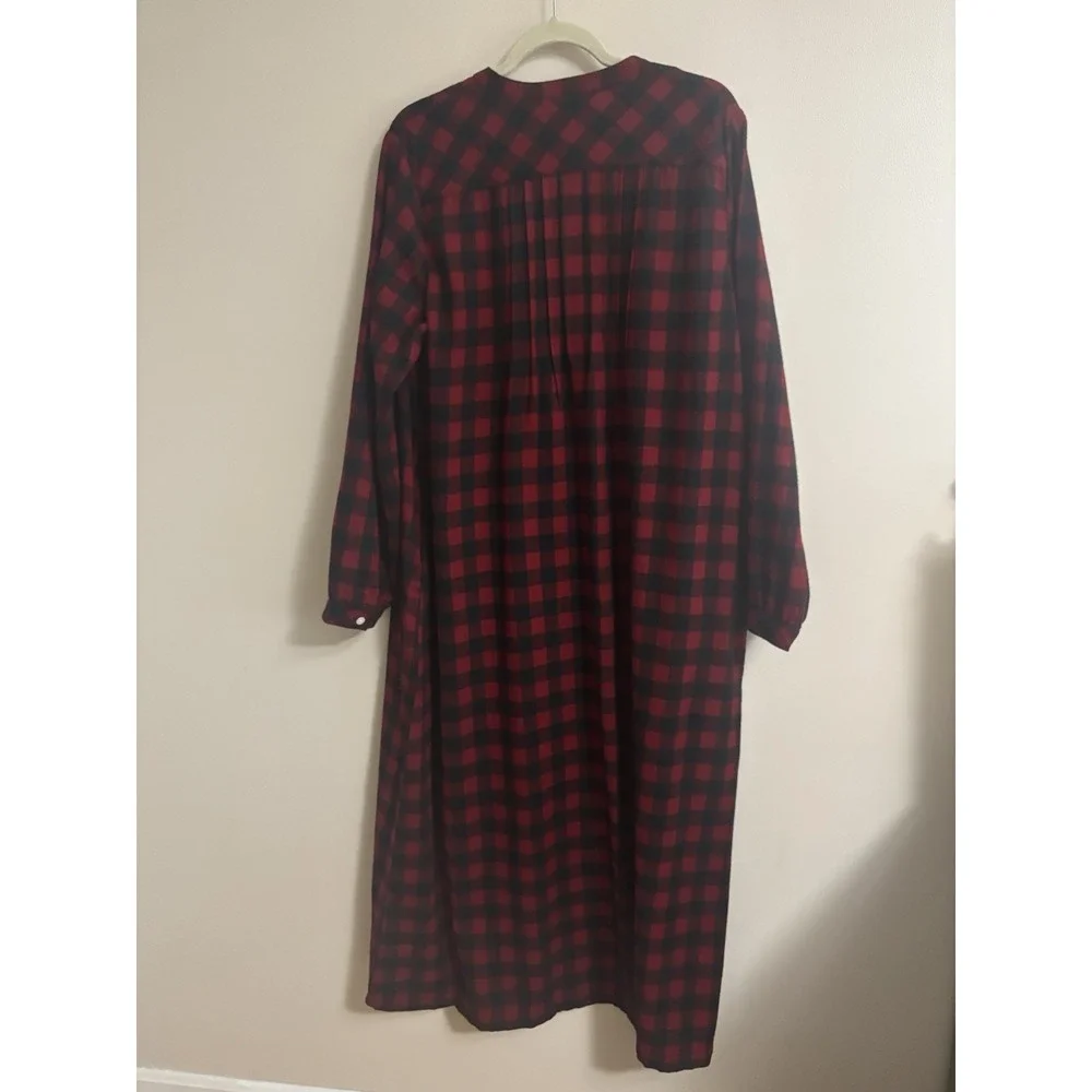 L.L. Bean Scotch Plaid Cotton Flannel Red Classic Pockets Nightgown Medium NEW